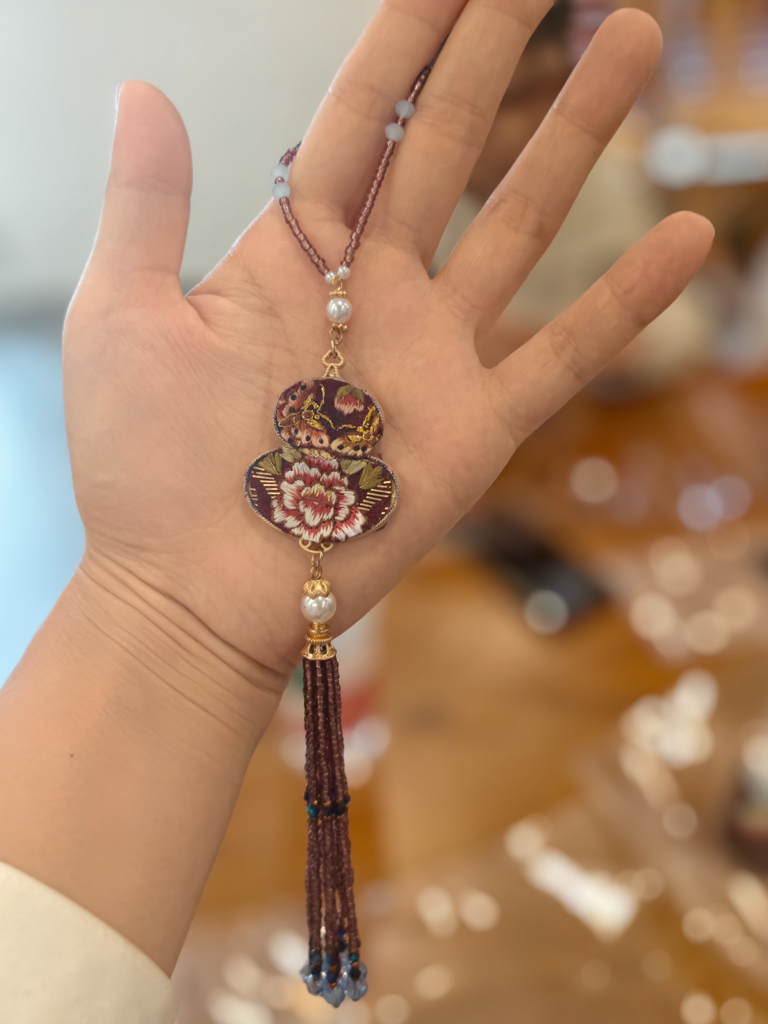 图为现场制作精美的手工品。苏报融媒记者 冯佳/ 图